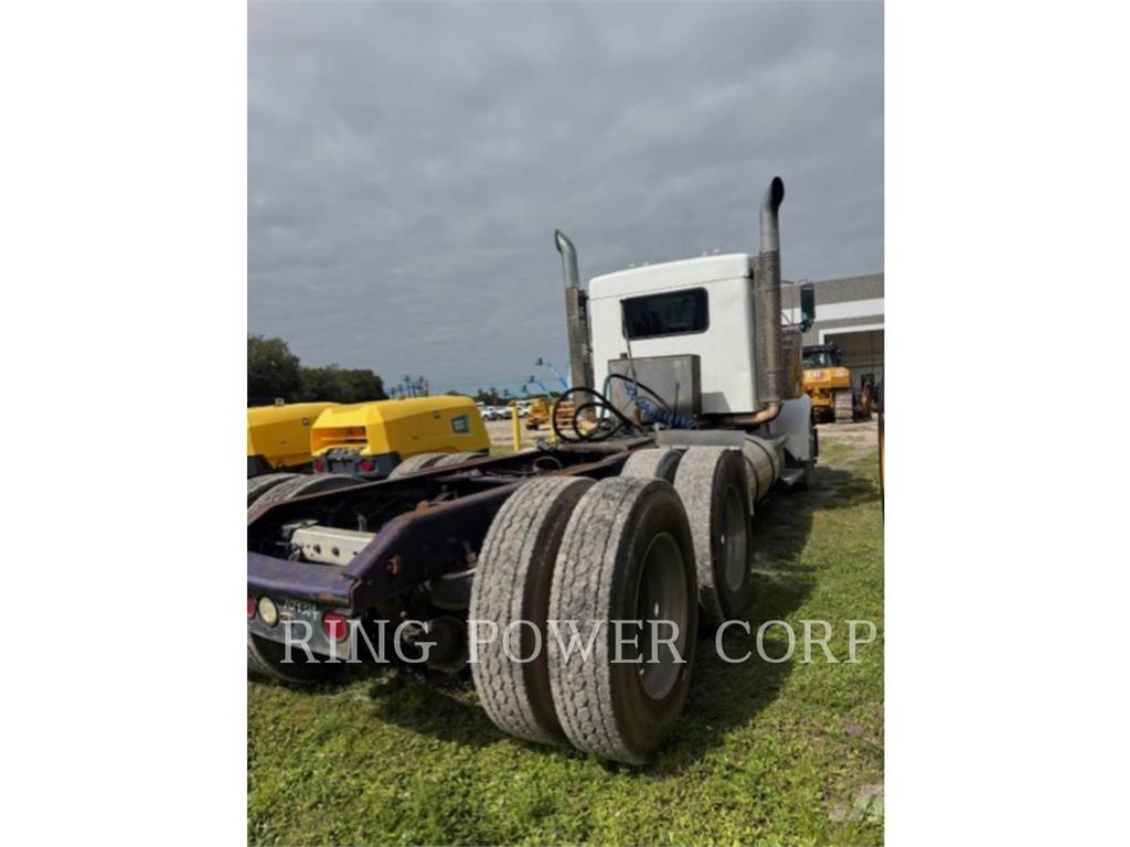 Kenworth W900S Andre lastebiler