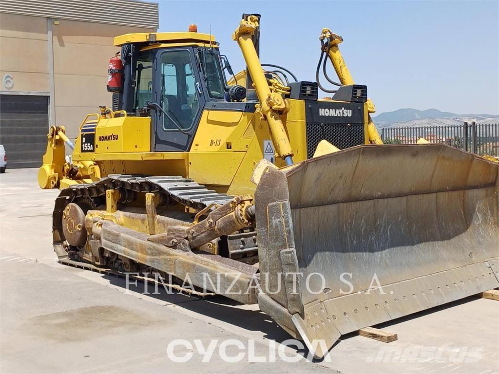 Komatsu D155 Dozere Beltegående