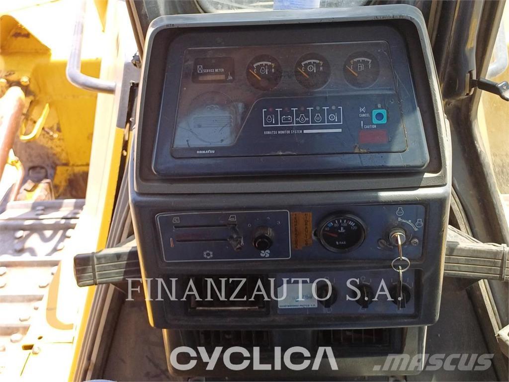 Komatsu D155 Dozere Beltegående