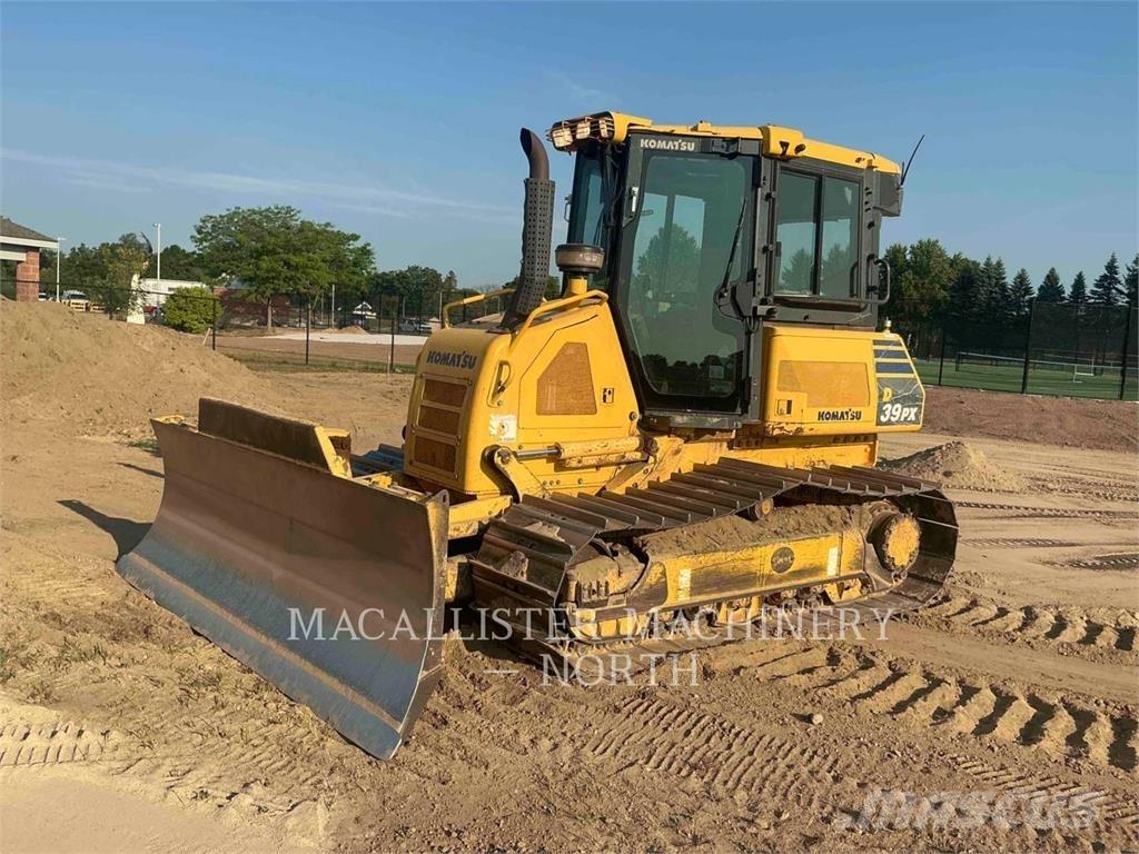 Komatsu D39PX-23 Dozere Beltegående