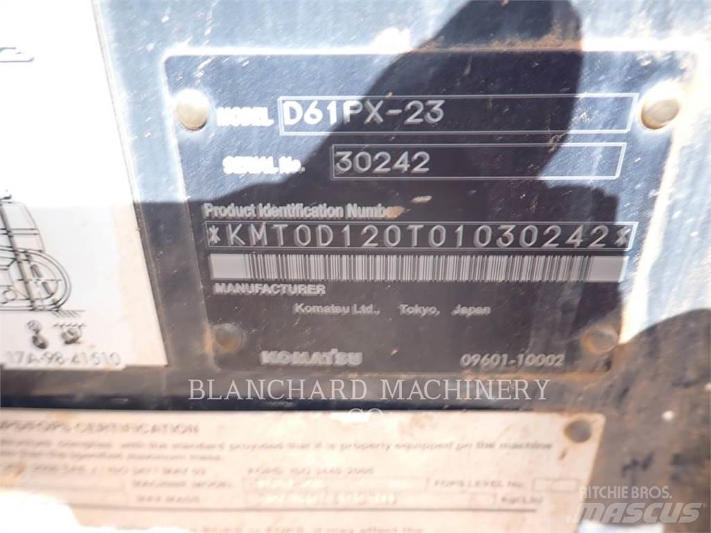 Komatsu D61PX-23 Dozere Beltegående