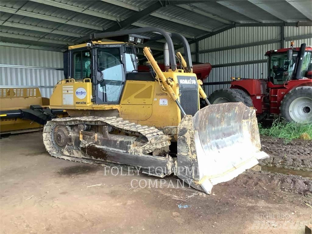 Komatsu D65EX17 Dozere Beltegående