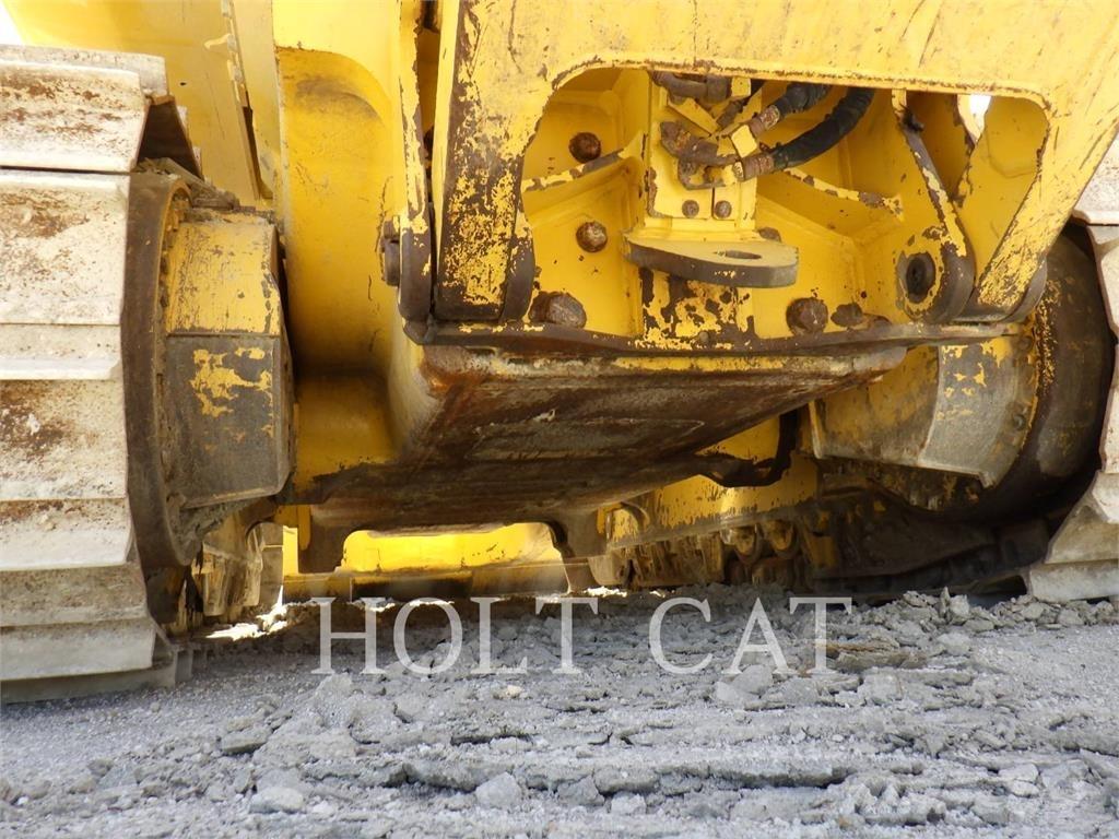 Komatsu D71EX-24 Dozere Beltegående