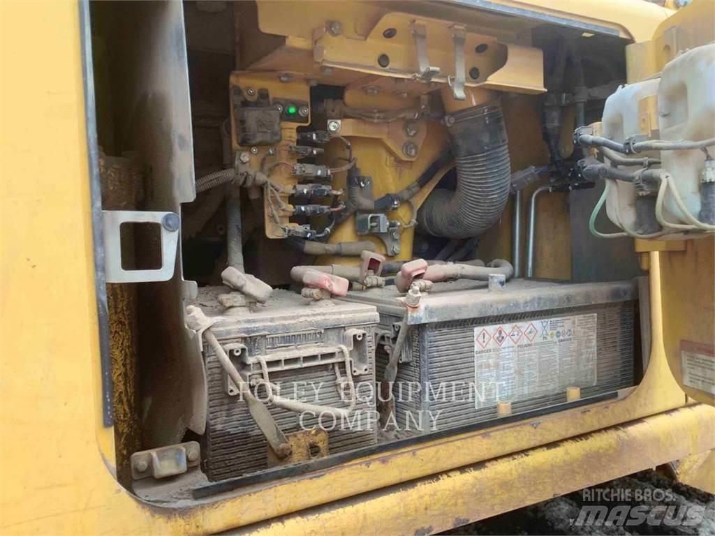 Komatsu D85EXI Dozere Beltegående