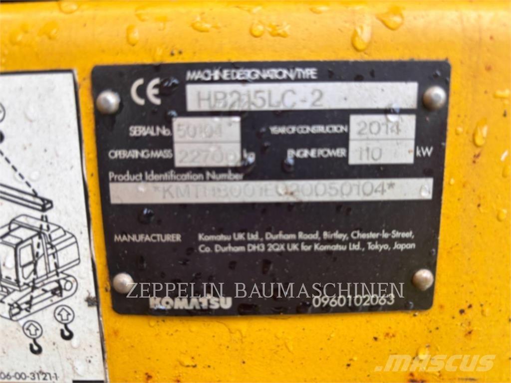 Komatsu HB215LC-2 Beltegraver