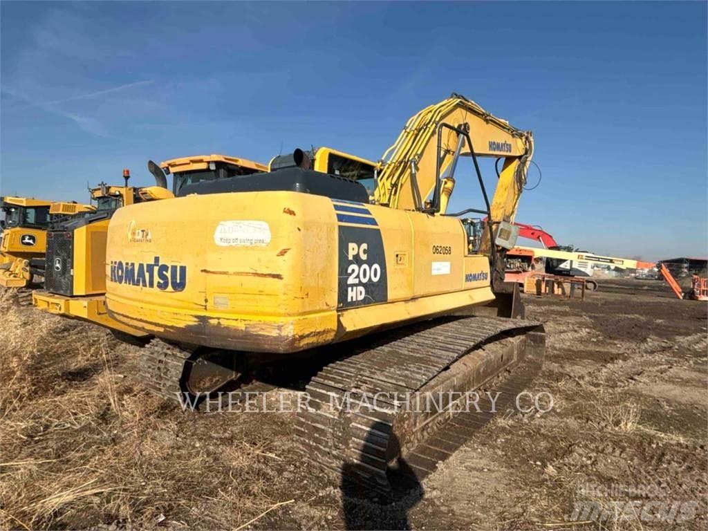 Komatsu PC200-8 Beltegraver