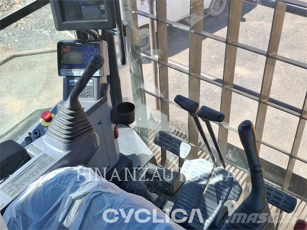 Komatsu PC2000-11 Beltegraver