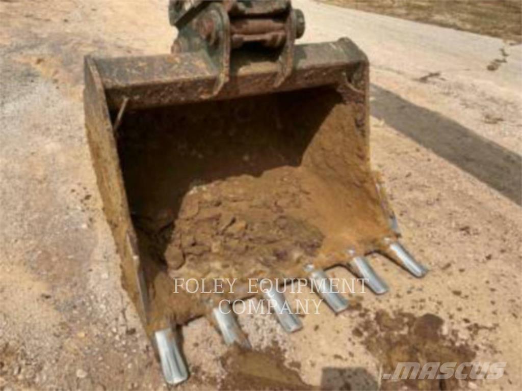 Komatsu PC210LCI11 Beltegraver