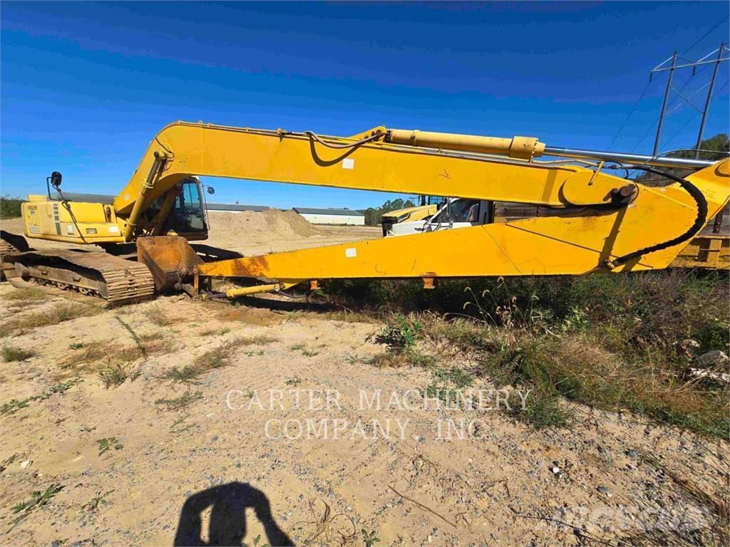 Komatsu PC220LC Beltegraver