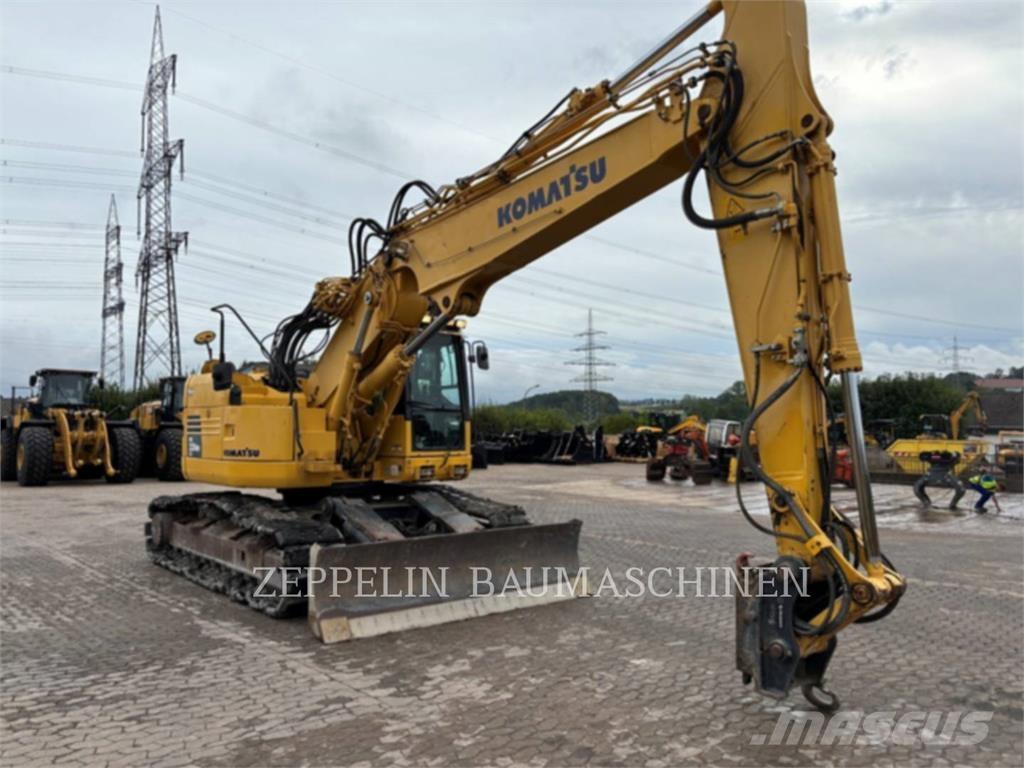 Komatsu PC228 Beltegraver