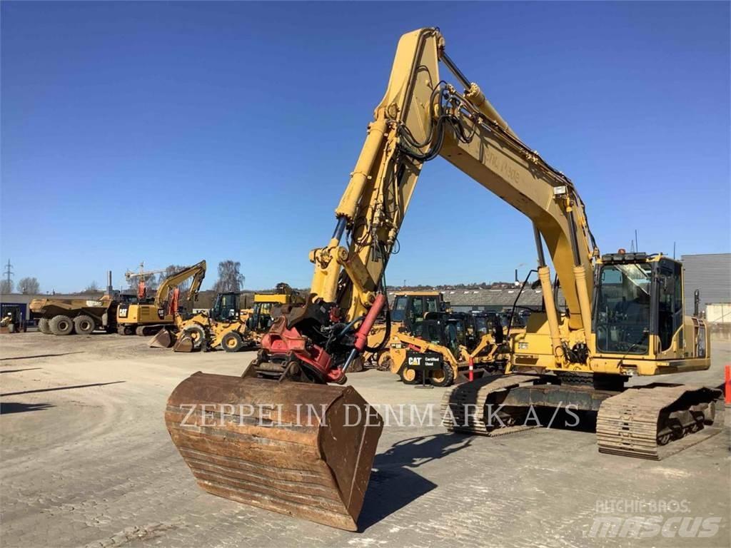 Komatsu PC240 Beltegraver