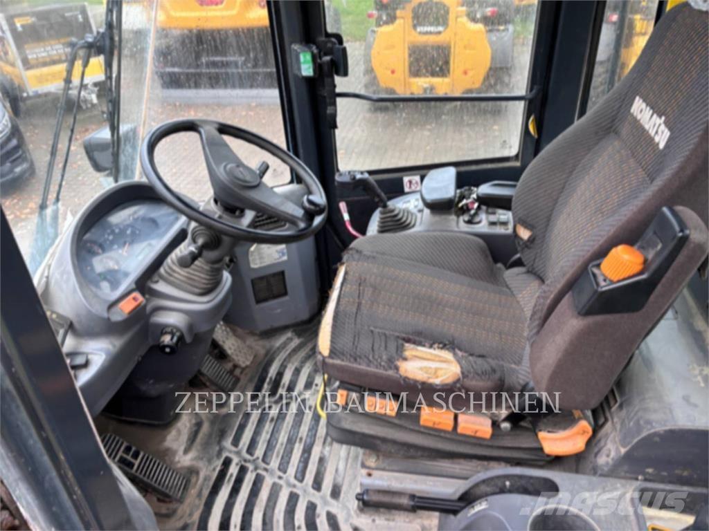 Komatsu WA250 Hjullastere
