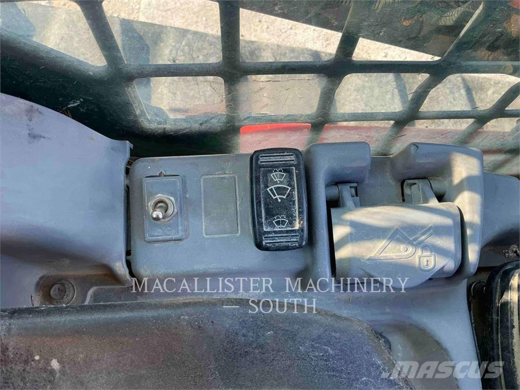 Kubota SVL75 Beltelastere