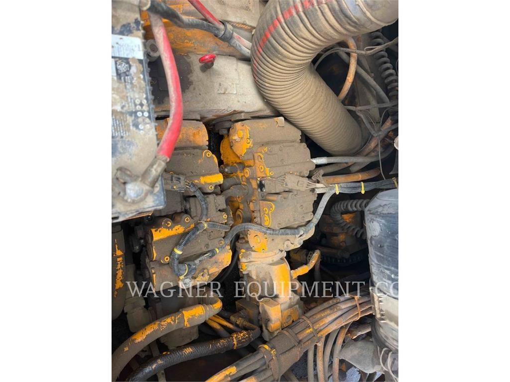 LeeBoy L8816 T Asfaltutleggere