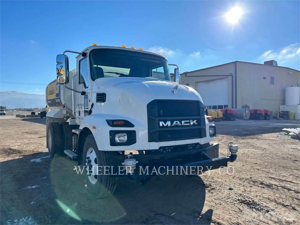Mack WT2000 A Tankbiler
