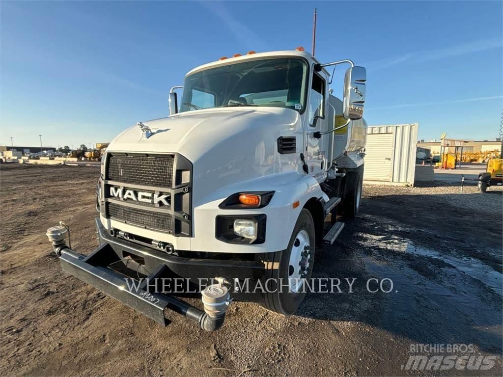 Mack WT2000 A Tankbiler