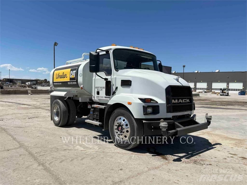 Mack WT2000 A Tankbiler