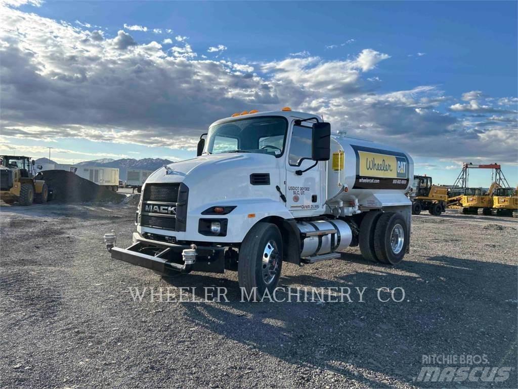 Mack WT2000 A Tankbiler