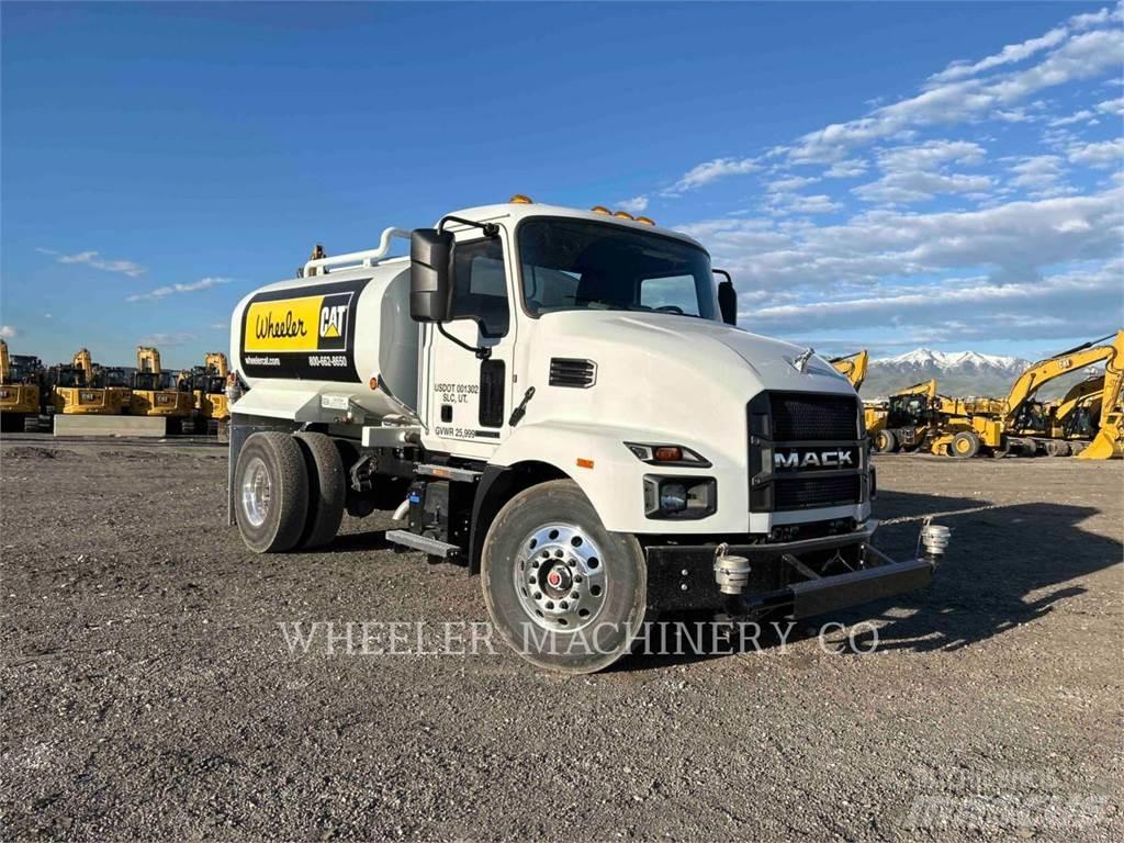 Mack WT2000 A Tankbiler