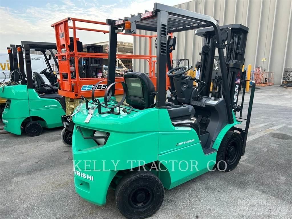 Mitsubishi FGC25 Gaffeltrucker - Annet