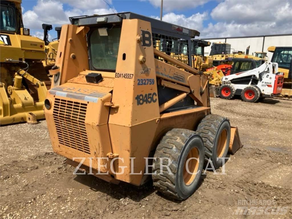 New Holland 1845 Kompaktlastere