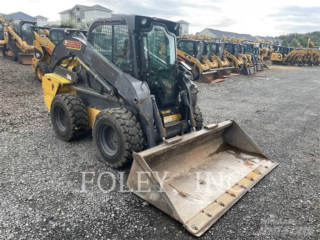 New Holland L228 Kompaktlastere