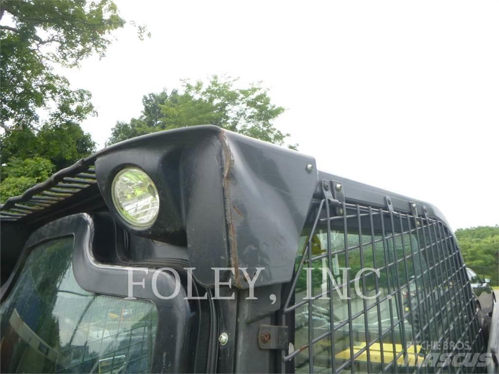 New Holland L228 Kompaktlastere