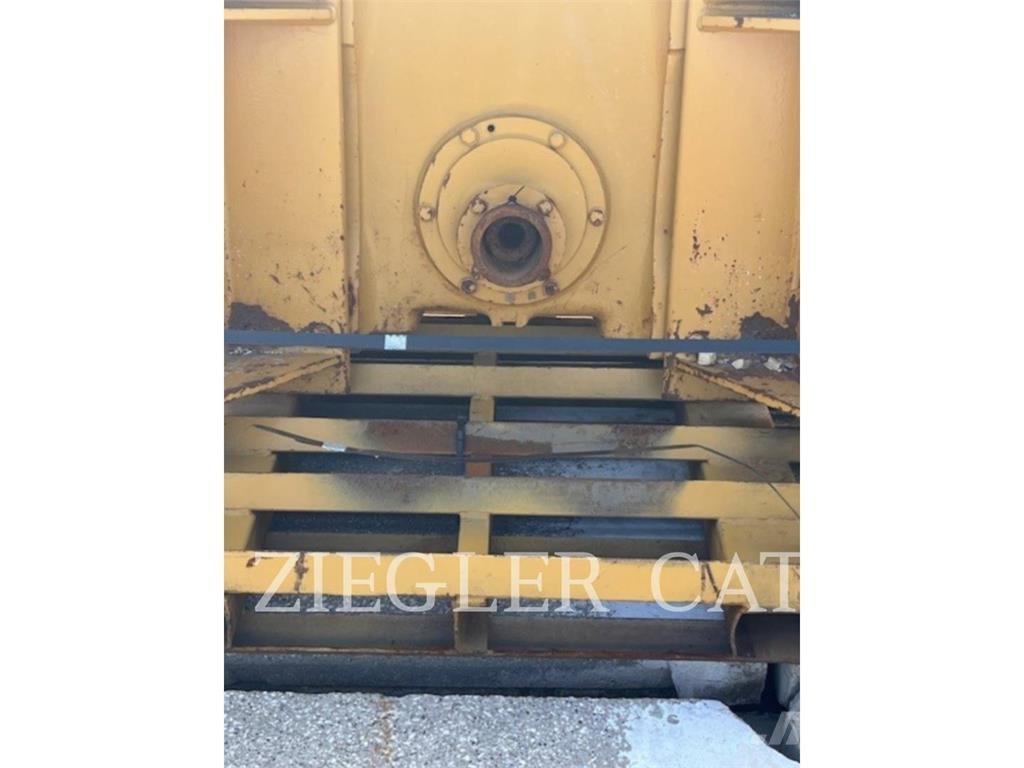 Paccar INC. PA56 Dozere Beltegående