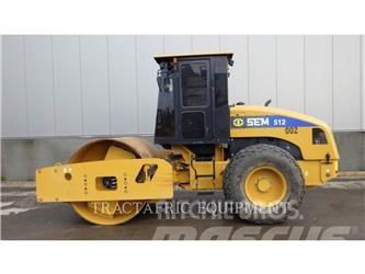 SEM MACHINERY SEM512 Hjullaster til komprimering