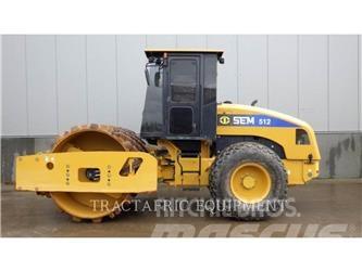 SEM MACHINERY SEM512 Hjullaster til komprimering