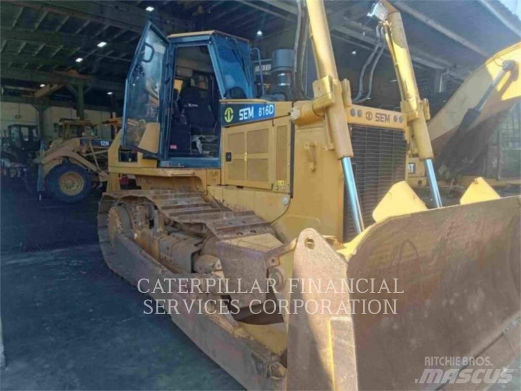 SEM MACHINERY SEM816D Dozere Beltegående