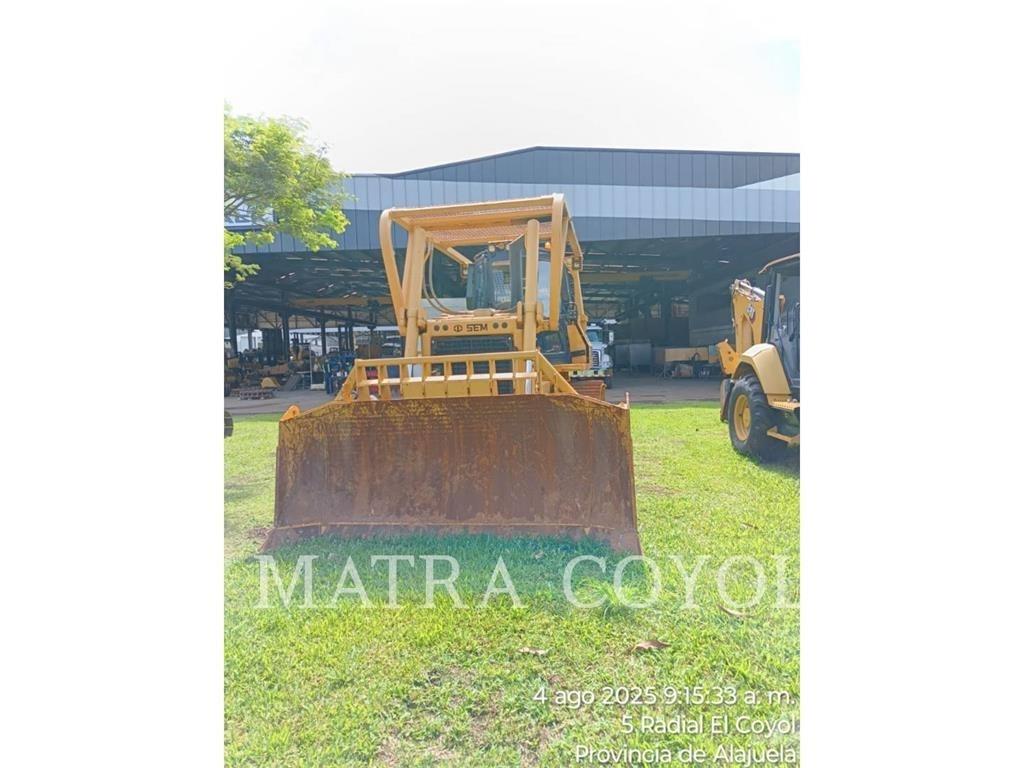 SEM MACHINERY SEM816D Dozere Beltegående
