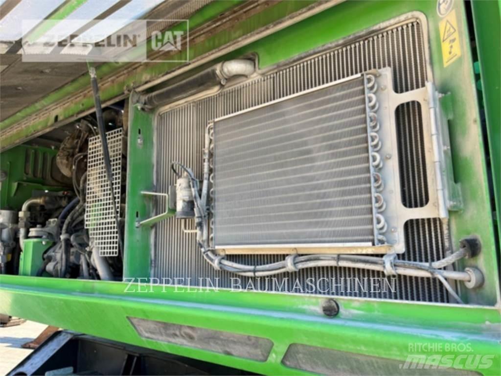 Sennebogen 818 Gravemaskiner for riving