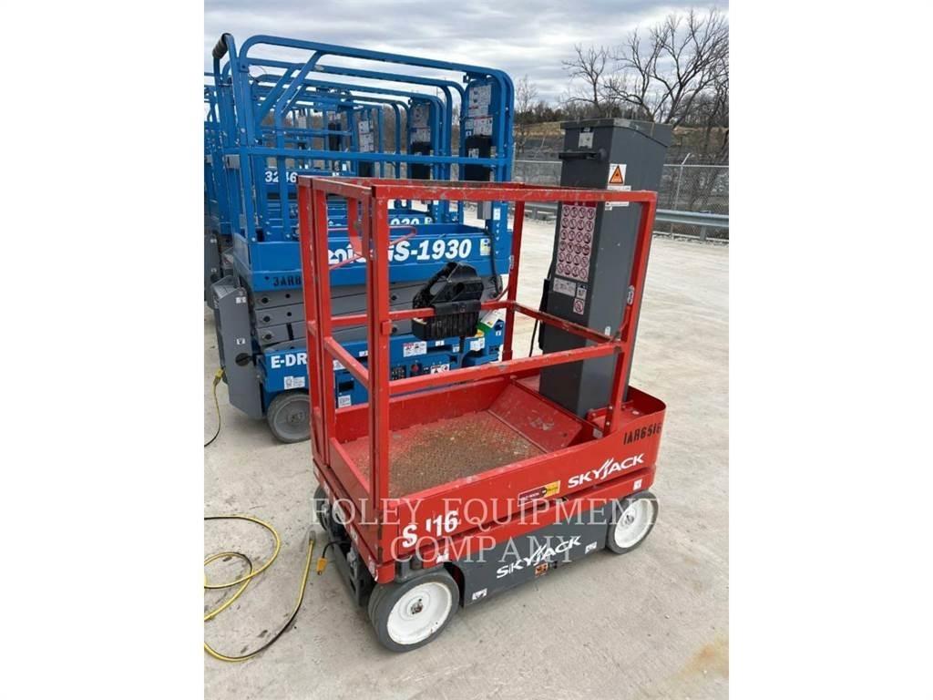Skyjack (OBSOLETE) SJ16 Sakselifter