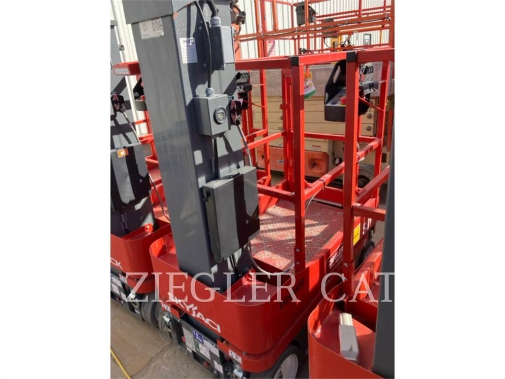 Skyjack SJ12 Sakselifter