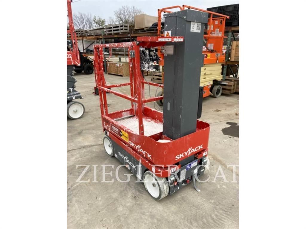 Skyjack SJ12 Sakselifter