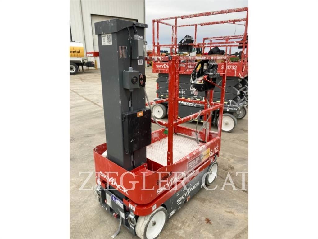 Skyjack SJ12 Sakselifter