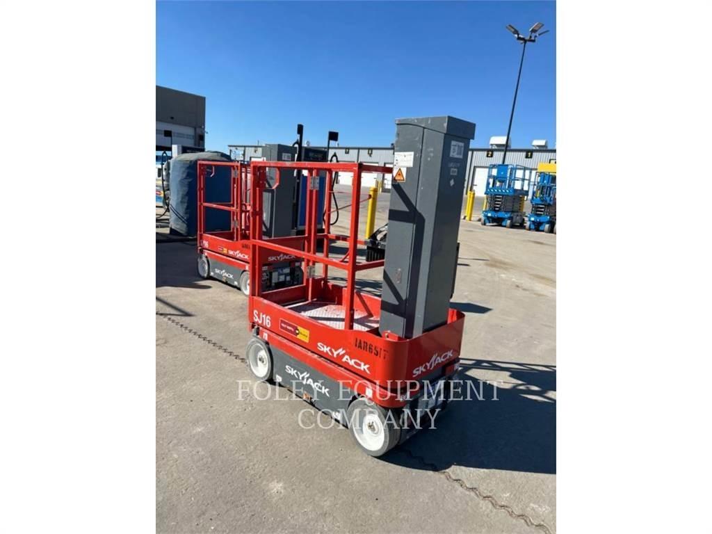 Skyjack SJ16 Sakselifter