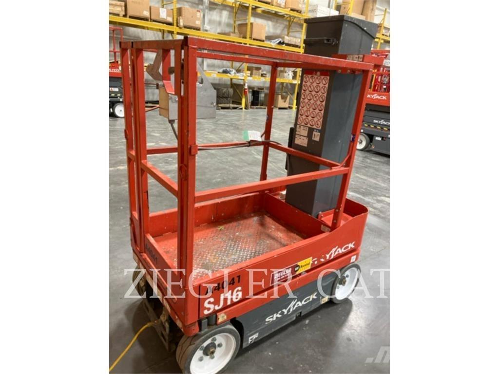 Skyjack SJ16 Sakselifter