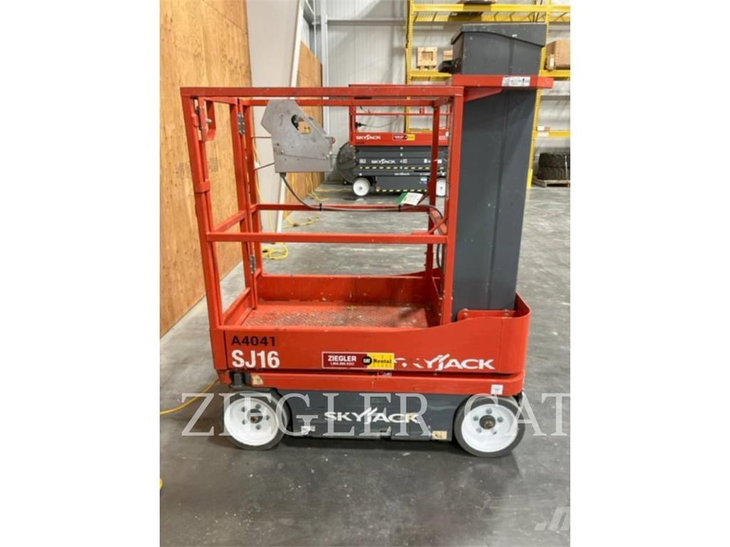 Skyjack SJ16 Sakselifter