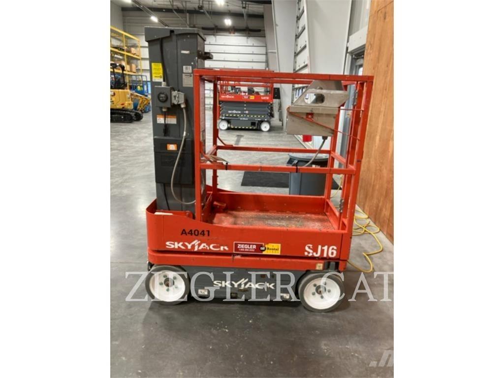 Skyjack SJ16 Sakselifter