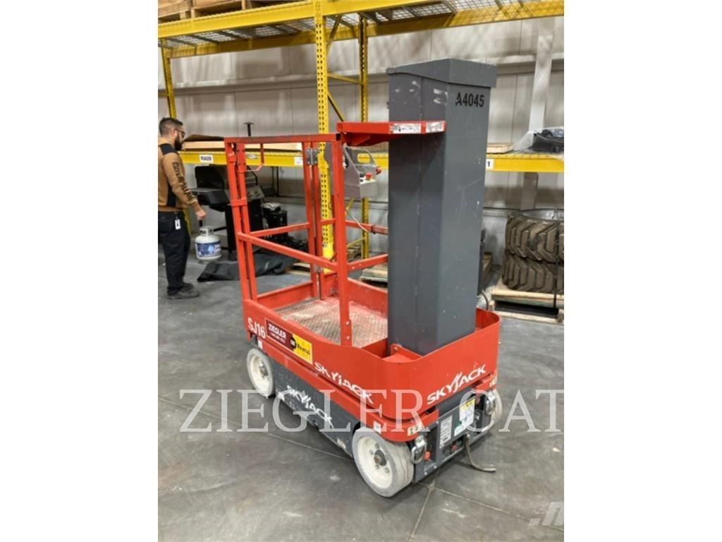 Skyjack SJ16 Sakselifter