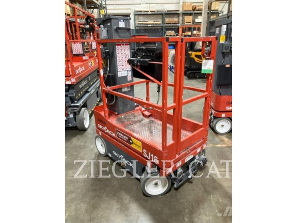 Skyjack SJ16 Sakselifter