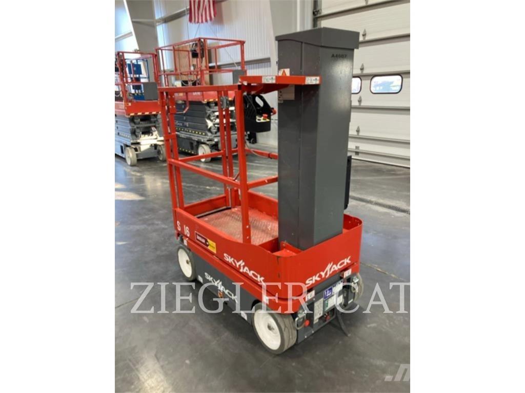 Skyjack SJ16 Sakselifter