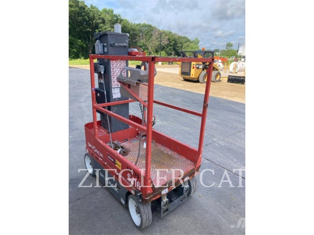Skyjack SJ16 Sakselifter