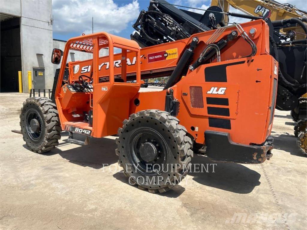 SkyTrak 8042O Teleskoplastere