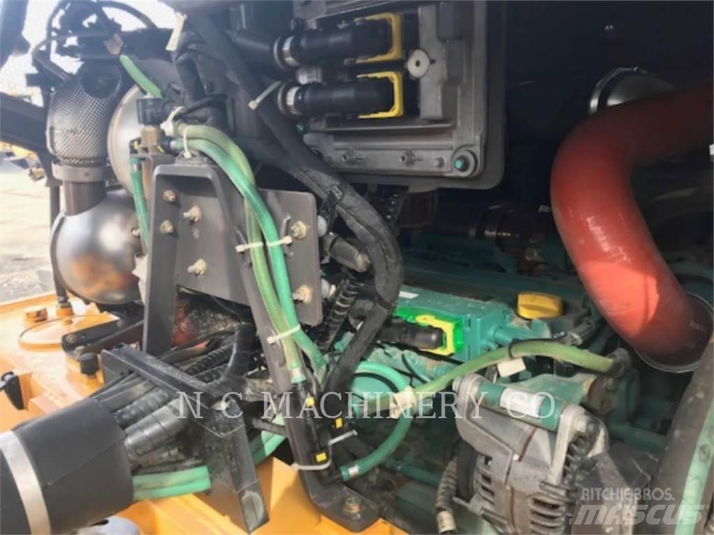 Volvo DD120C Asfaltutleggere