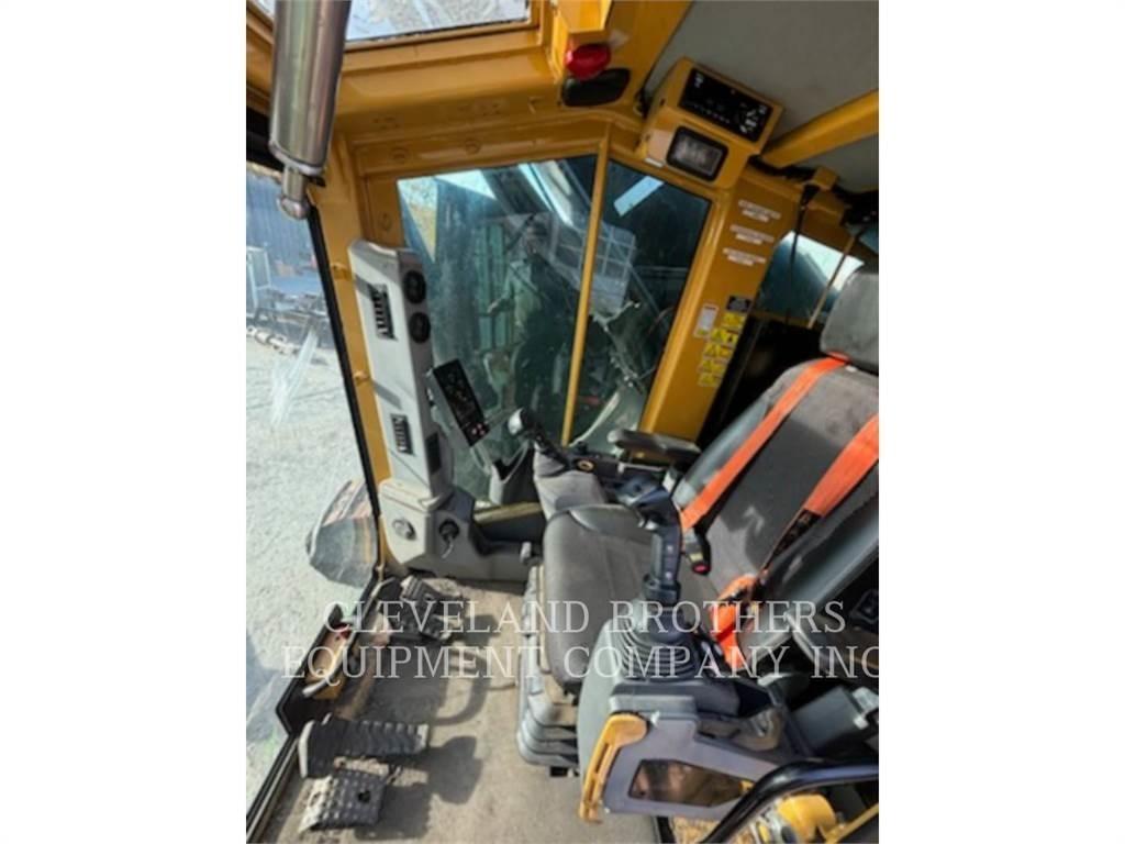 Weiler B458 Traktor med skogsutstyr