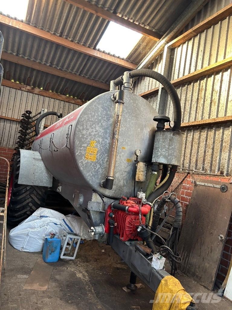 Ipsam Mesttank 10500 Slamtanker