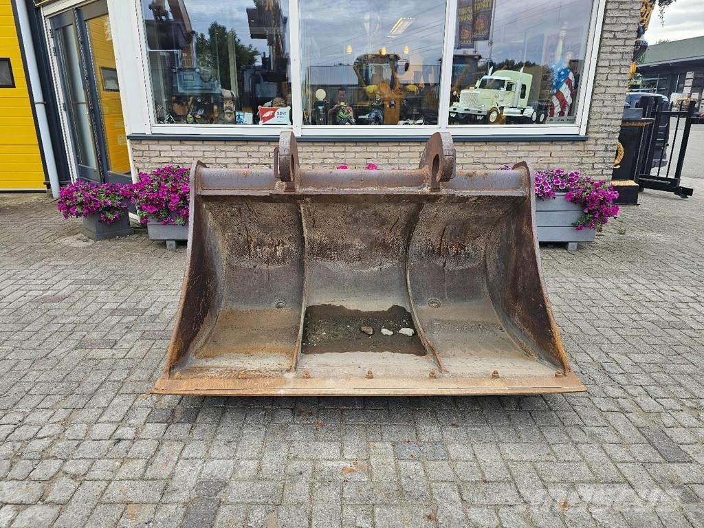  Onbekend Slotenbak Skuffer